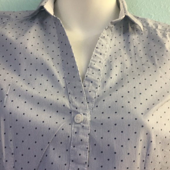 H&M’s button down top - Picture 2 of 2